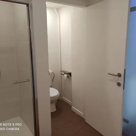 Apartamento Loft Cosi à Proximité Du Centre Géographique Belge